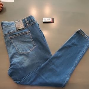 Lularoe NWT Skinny Fit Denim Size 42